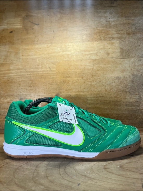 Nike Other - NEW Nike Gato COLORFUL Mens Size 10 Shoes Sneakers Stadium Green Green Strike